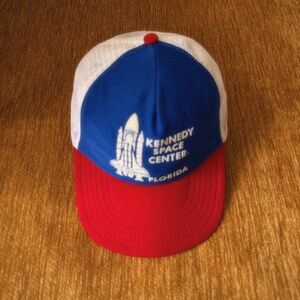 Vintage youth 1998 Kennedy Space Center baseball cap